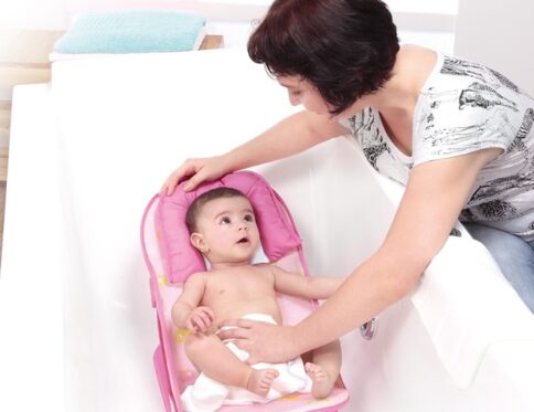 كرسي استحمام للأطفال من ماستيلا  قابل للطى