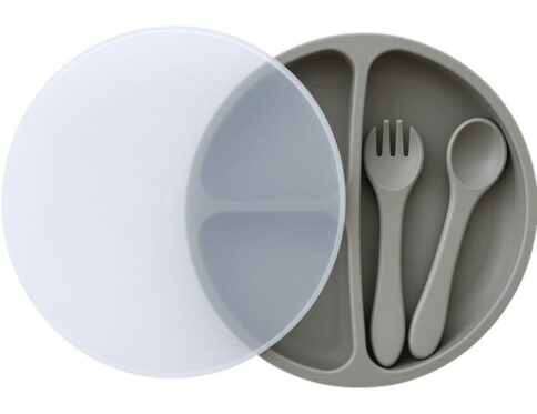 طقم تغذية سيليكون متكامل للأطفال المقسم واللاصق مع غطاء، شوكة، وملعقة – آمن للميكروويف والفريزر ومقاوم للحرارة العالية . لون زيتى فاتح