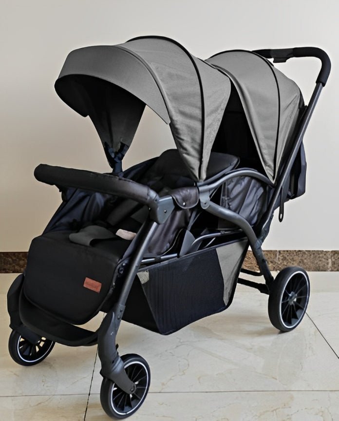 2496da6b-adb7-4bca-bbb6-5365d0de9bd9_1 استرولر Kidilo توينز 《LB200》حزام امان خماسي + سلة تخزين كبيره + فرامل خلفيه + شمسيه قابله للفك والتركيب – تأتي بوزن 11.5 كيلو